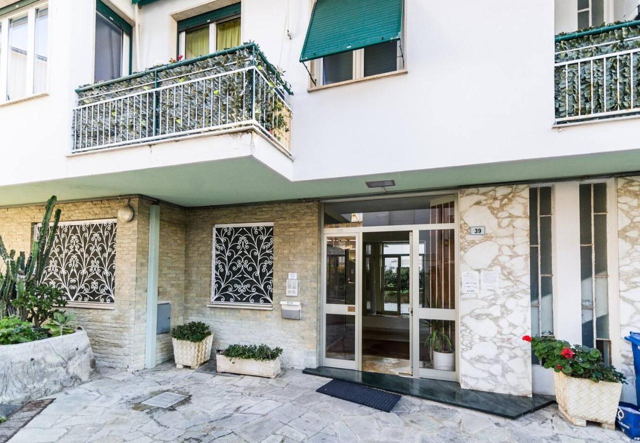 Grazioso Appartamentino A Due Passi Dalla Pista Ciclabile Con Giardino E Garage ซานเรโม ภายนอก รูปภาพ